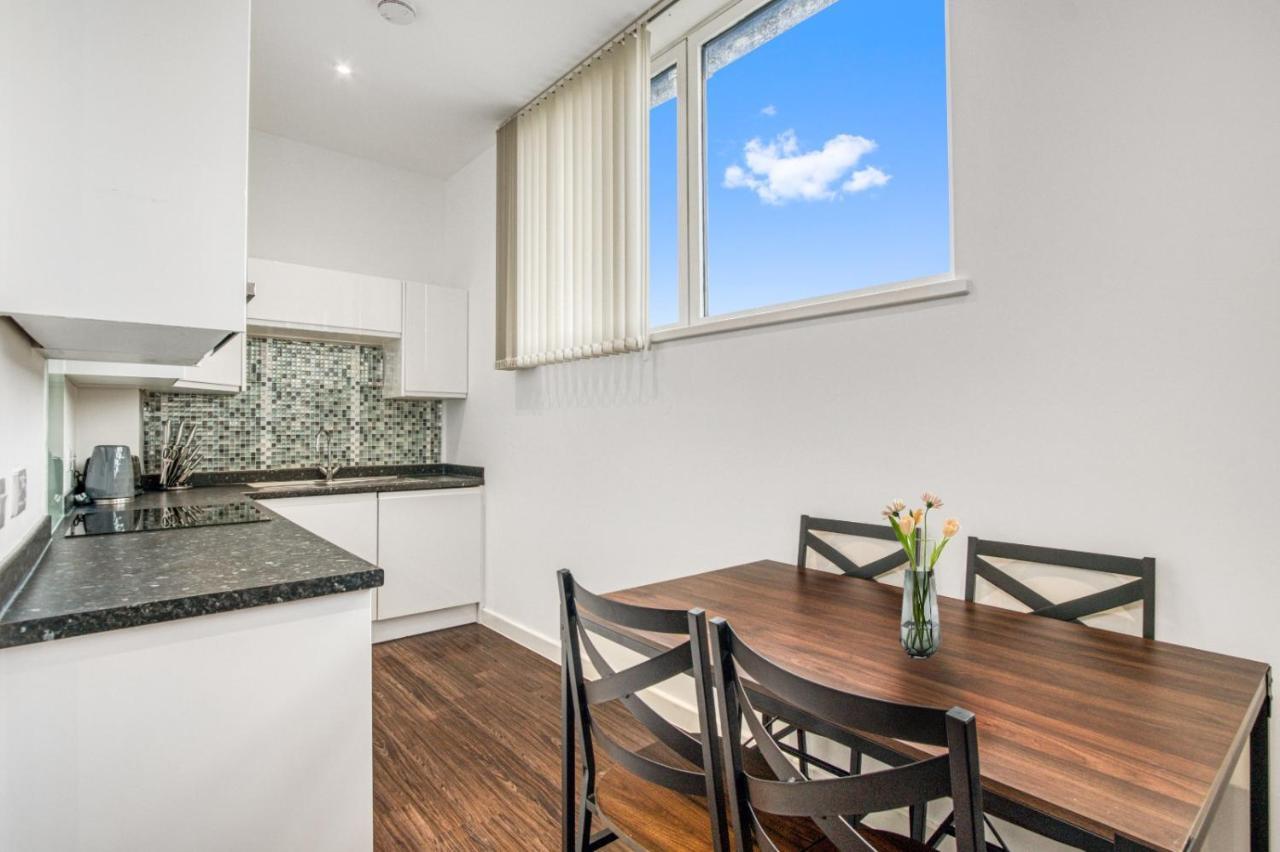 Stylish Studio By Heathrow Airport Apartment London Exterior photo